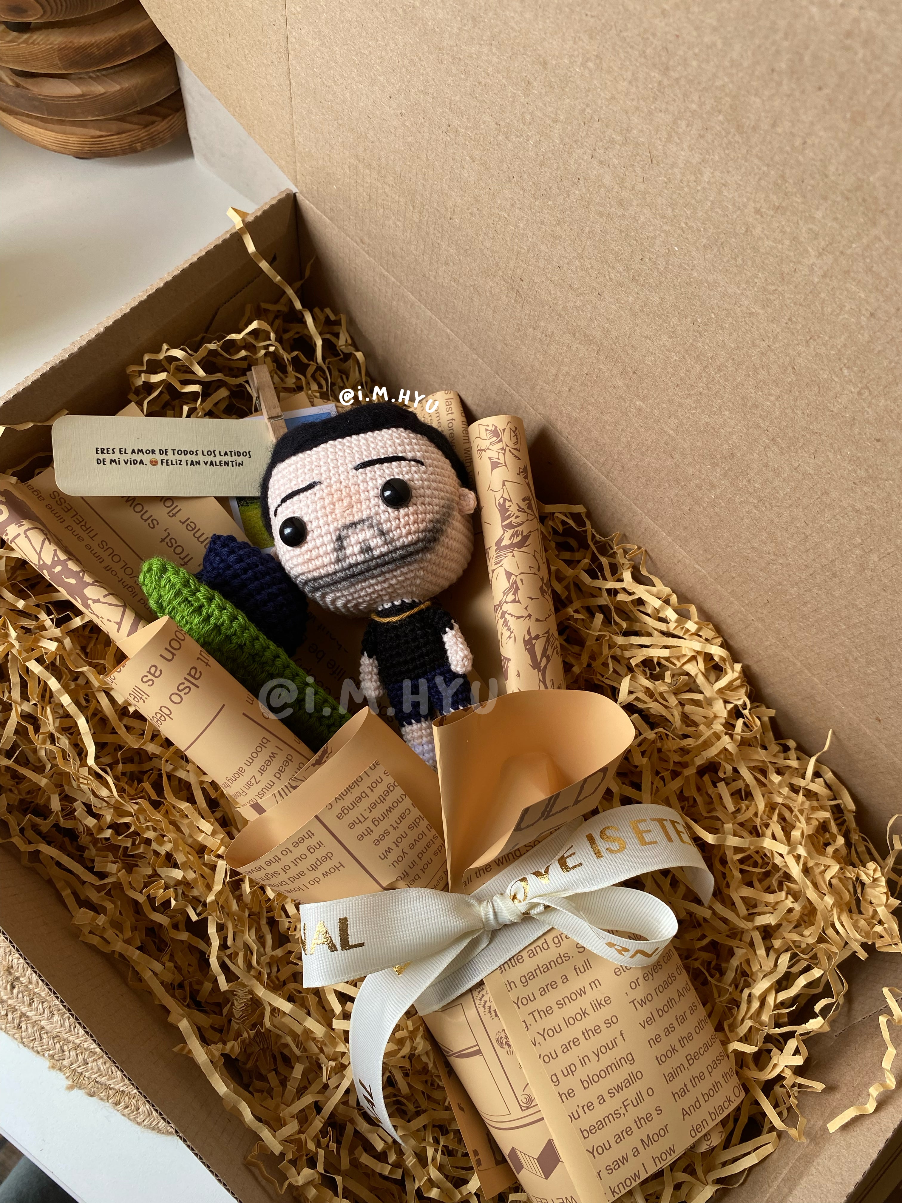 FUNKO PERSONALIZADO + FLOR