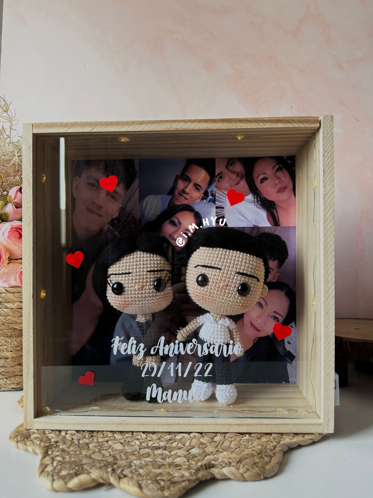 PAREJA PERSONALIZADA EN CUADRO DE PINO
